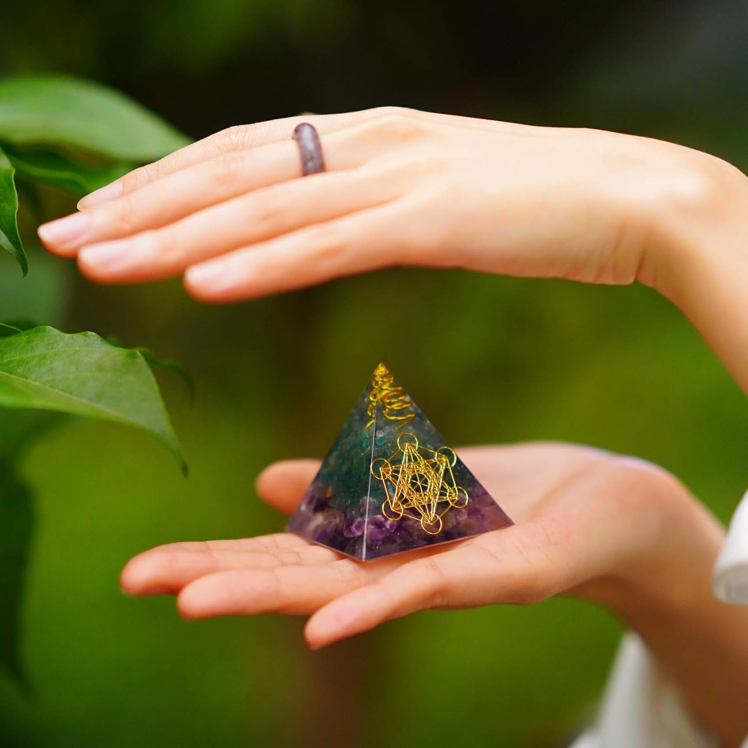7Pcs Orgone Pyramid Sets for Reducig Stress Healing Meditation Attract Wealth Luck- Includes Protection Crystals Pyramid Energy Generator, Healing Crystal Stones, 7 Chakra Necklace and Money Trees Etc